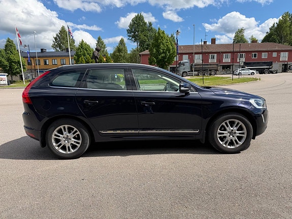Volvo XC60 4 of 5