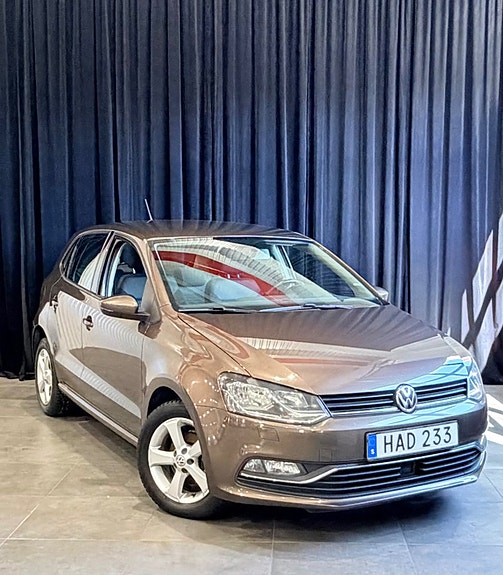 Volkswagen Polo 2 of 5
