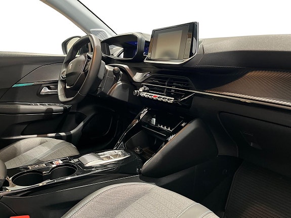 Peugeot e-208 4 of 5