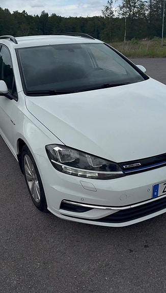 Volkswagen Golf VII 4 of 5