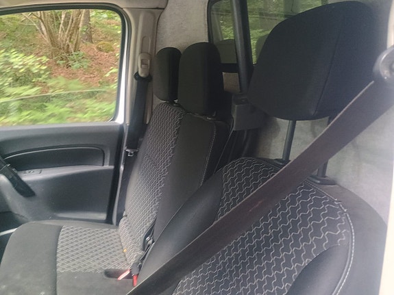 Renault Kangoo Express 13 of 16