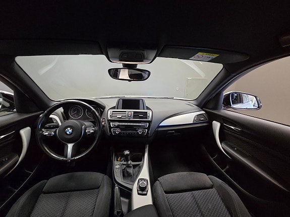 BMW 118d 11 of 15