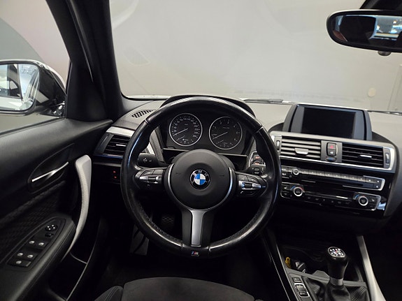 BMW 118d 13 of 15