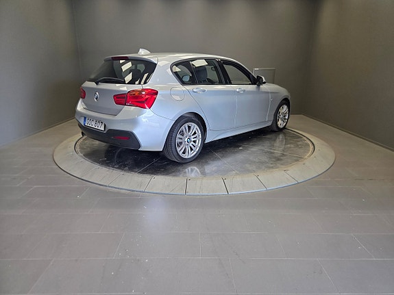 BMW 118d 5 of 5