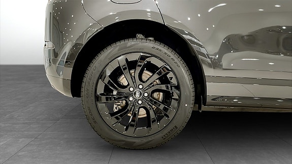 Land Rover Range Rover Evoque 9 of 11
