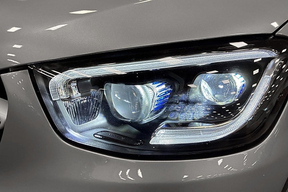 Mercedes-Benz GLC300 de 29 of 30