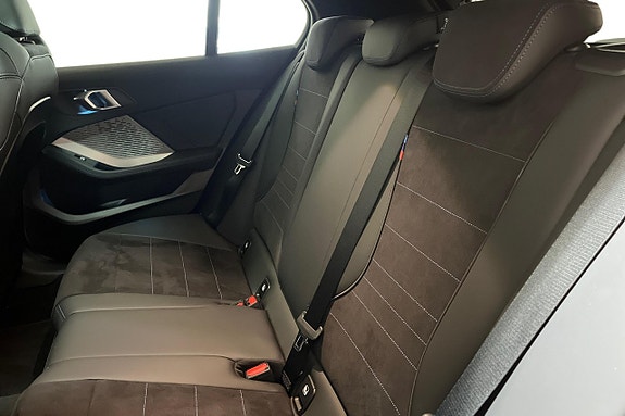 BMW 120 13 of 23