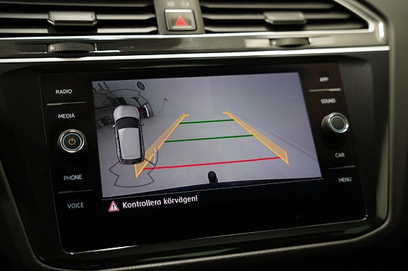 Volkswagen Tiguan 15 of 24