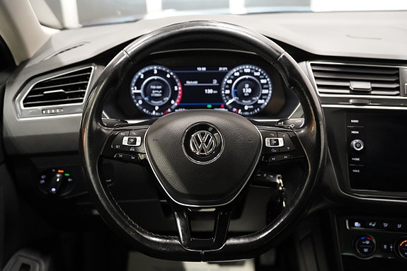 Volkswagen Tiguan 11 of 24