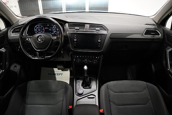 Volkswagen Tiguan 10 of 24