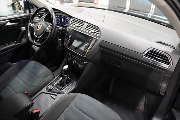 Volkswagen Tiguan 9 of 24