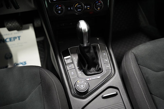 Volkswagen Tiguan 13 of 24
