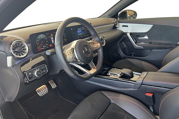 Mercedes-Benz CLA200 7 of 15