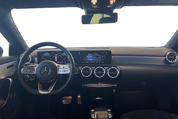 Mercedes-Benz CLA200 10 of 15