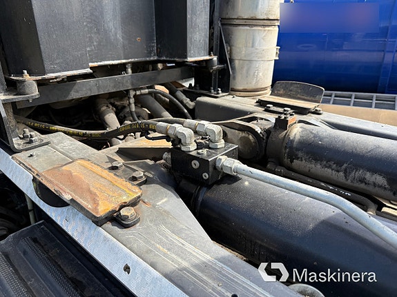 Lastväxlare Volvo FM 6X2 med schaktflak 22 of 27
