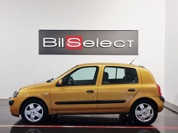 Renault Clio 2 of 5