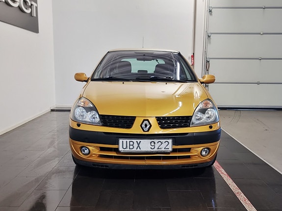 Renault Clio 3 of 5