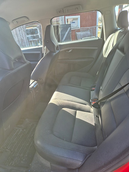 Volvo V70 5 of 5