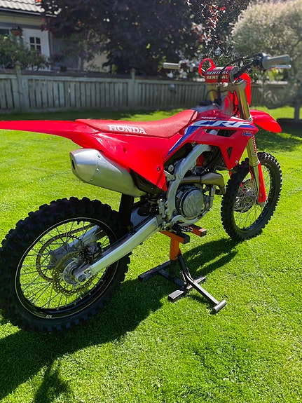 Honda CRF450R 2 of 5