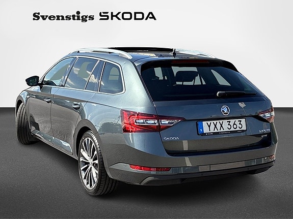 Skoda Superb 4 of 5