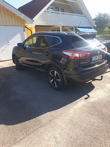 Nissan Qashqai 2 of 5