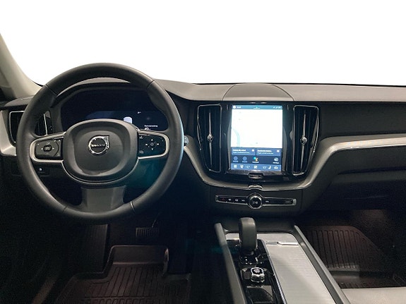 Volvo XC60 5 of 16