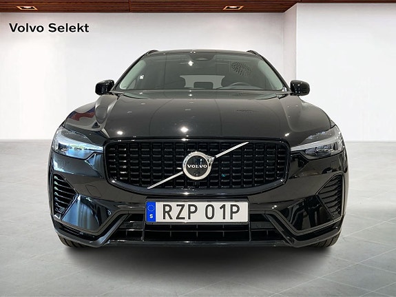 Volvo XC60 8 of 16
