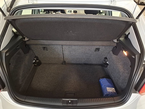 Volkswagen Polo 10 of 15