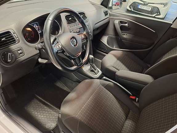 Volkswagen Polo 12 of 15