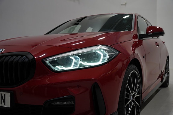 BMW 120 3 of 5