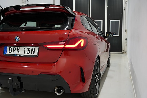 BMW 120 6 of 25