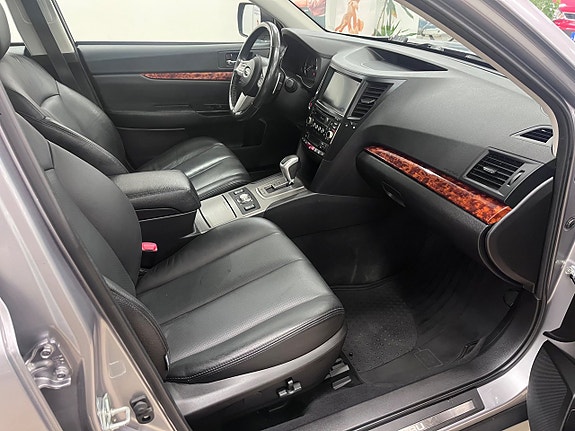 Subaru Outback 11 of 15