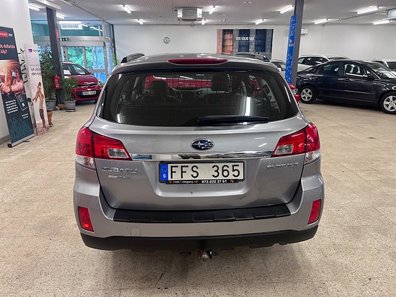 Subaru Outback 5 of 5