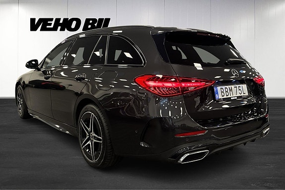 Mercedes-Benz C300 e 4 of 5