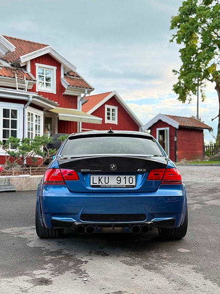 BMW M3 3 of 7