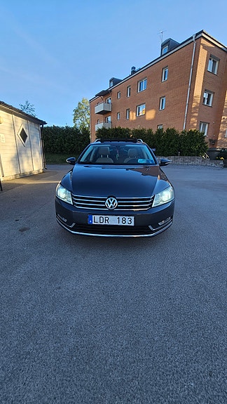 Volkswagen Passat 3 of 5