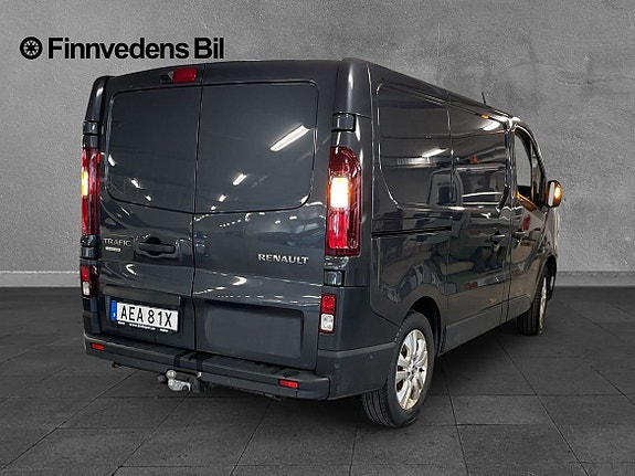 Renault Trafic 5 of 5