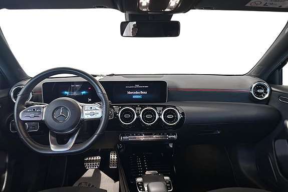Mercedes-Benz A180 8 of 11