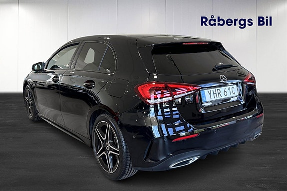 Mercedes-Benz A180 3 of 5
