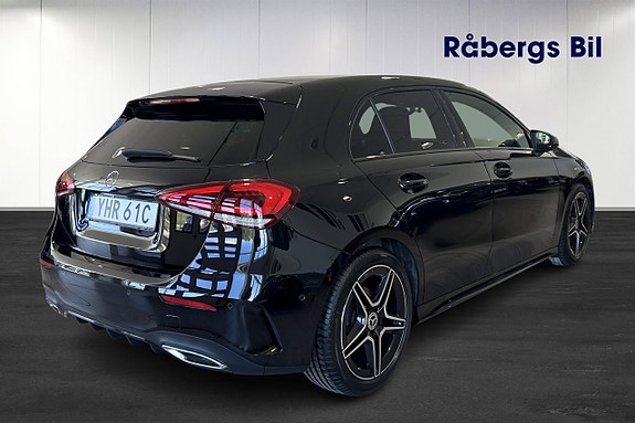 Mercedes-Benz A180 4 of 5