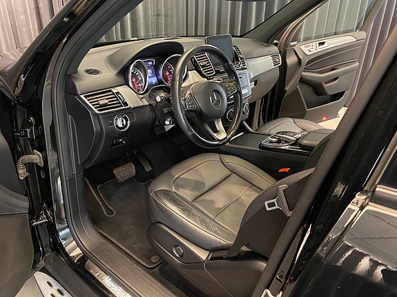 Mercedes-Benz GLS350 d 24 of 30