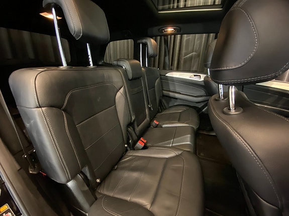 Mercedes-Benz GLS350 d 10 of 30