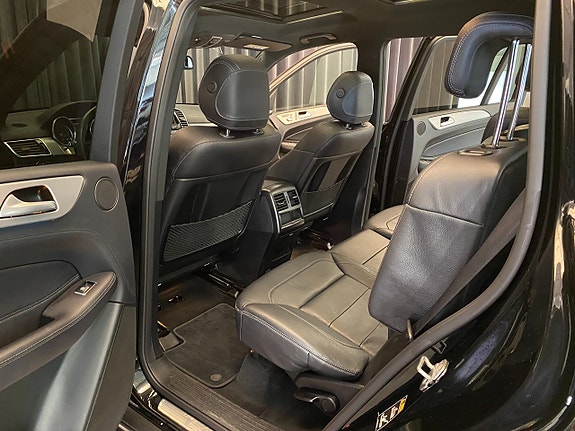 Mercedes-Benz GLS350 d 29 of 30