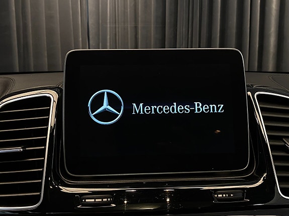 Mercedes-Benz GLS350 d 12 of 30