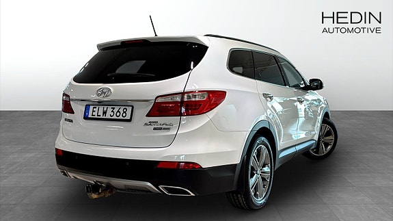 Hyundai Santa Fe 2 of 5