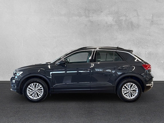 Volkswagen T-Roc 2 of 5