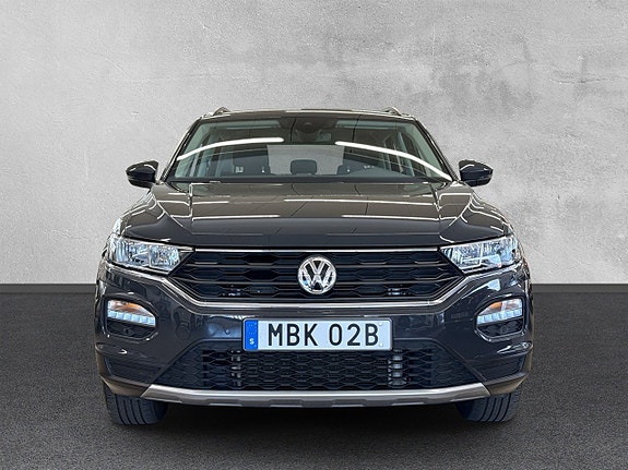 Volkswagen T-Roc 8 of 24