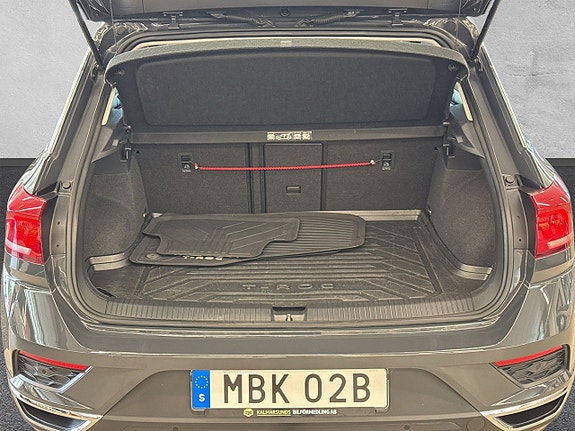 Volkswagen T-Roc 9 of 24
