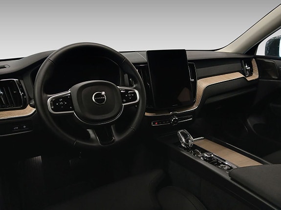 Volvo XC60 5 of 5