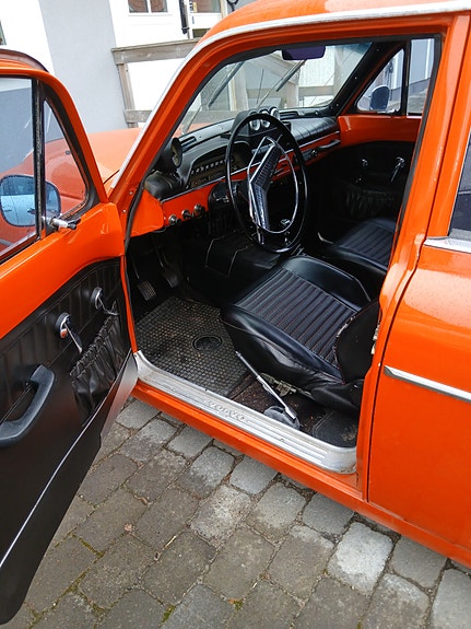 Volvo Amazon 3 of 5